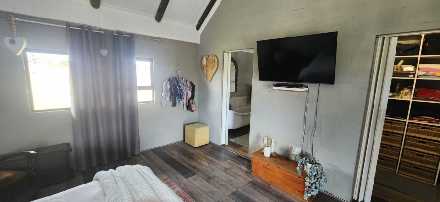 4 Bedroom Property for Sale in Gouritsmond Rural Western Cape